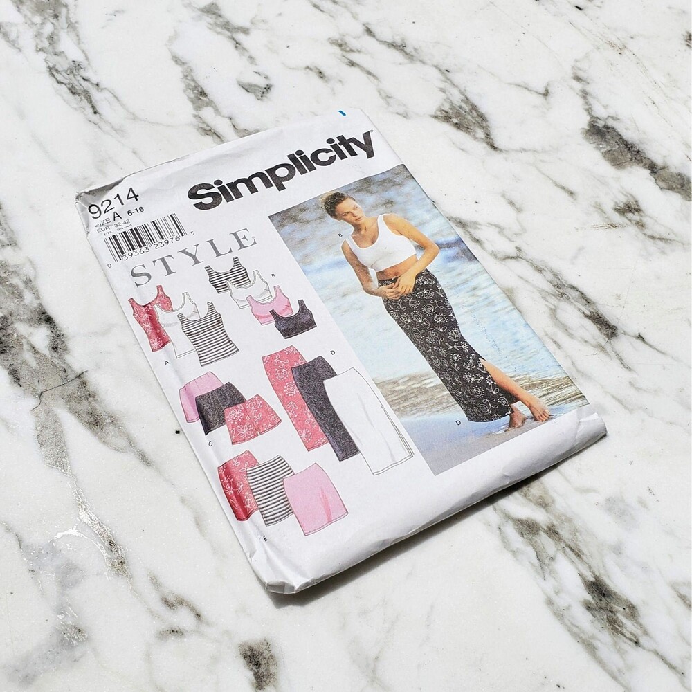 Simplicity Sewing Pattern 2000s for Misses Knit Tank Top, Shorts and Skirt